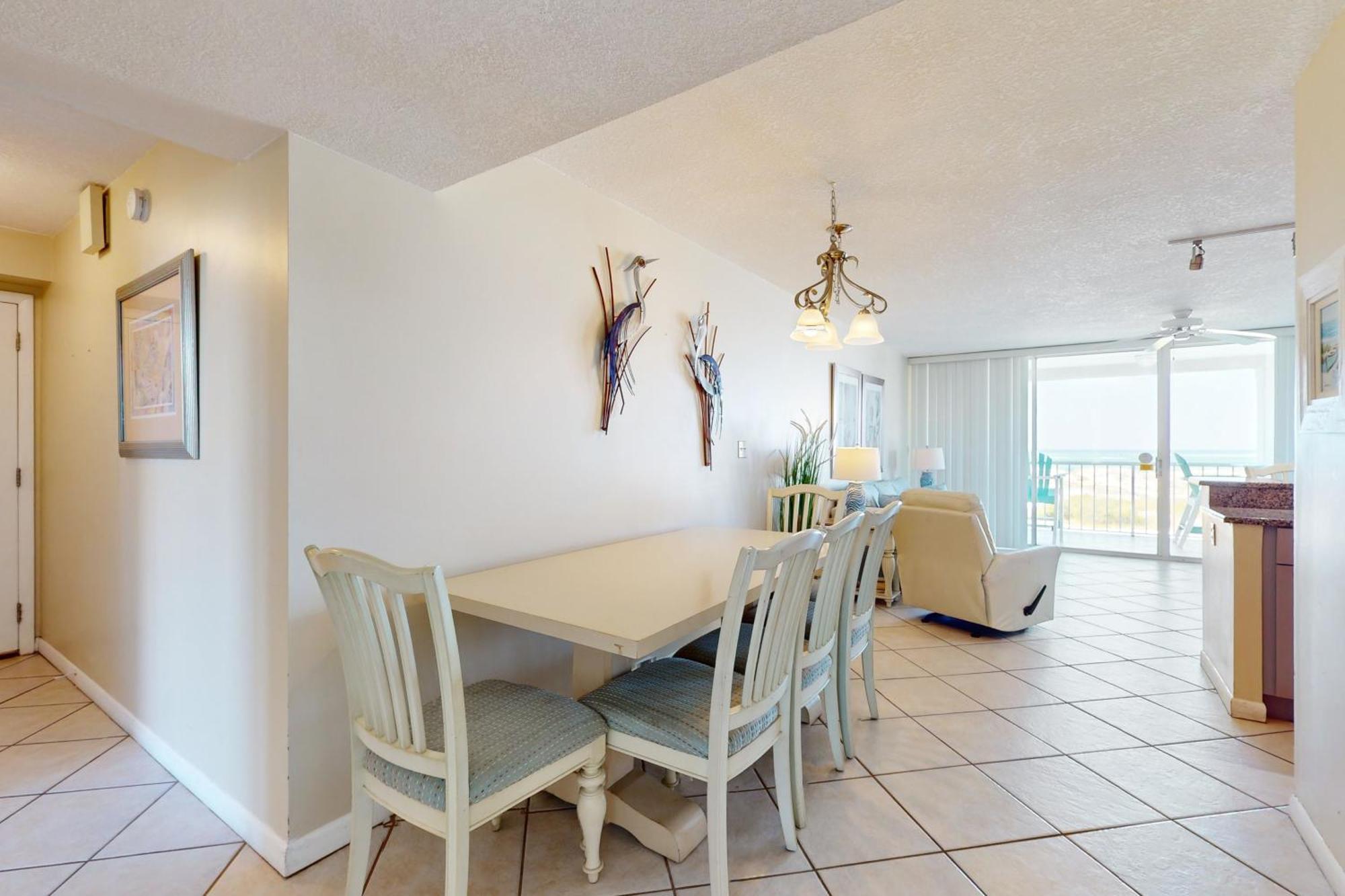 Magnolia House At Destin Pointe II Apartment Room photo